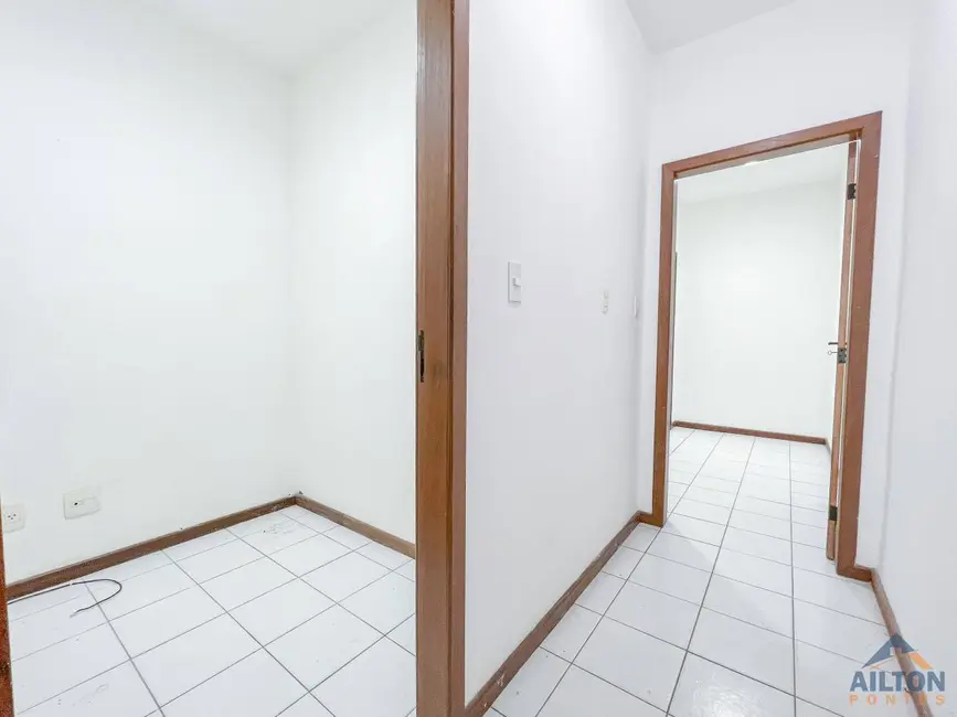 Loja para alugar, 35m2 em Centro, Guarapari - ES - imagem 2 Foto 2 de Loja para alugar, 35m2 em Centro, Guarapari - ES