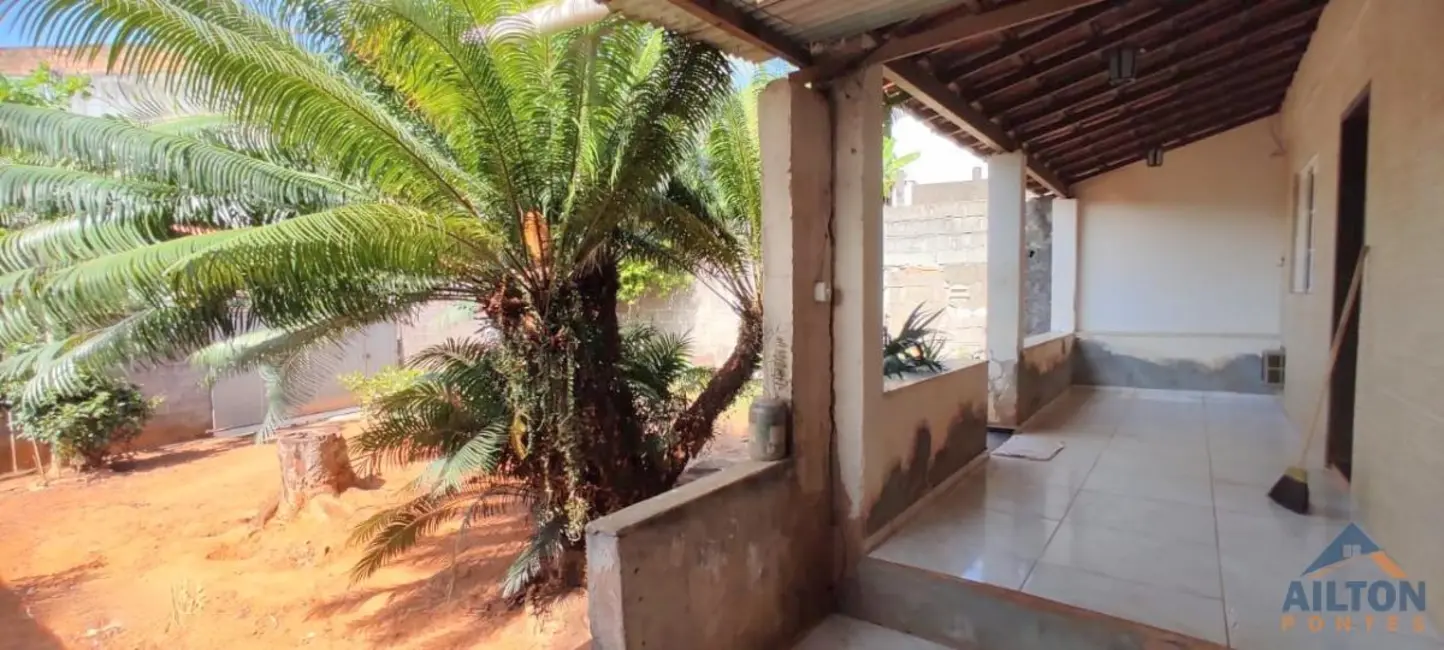 Casa com 1 quarto à venda, 48m2 em Perocão, Guarapari - ES - imagem 3 Foto 3 de Casa com 1 quarto à venda, 48m2 em Perocão, Guarapari - ES