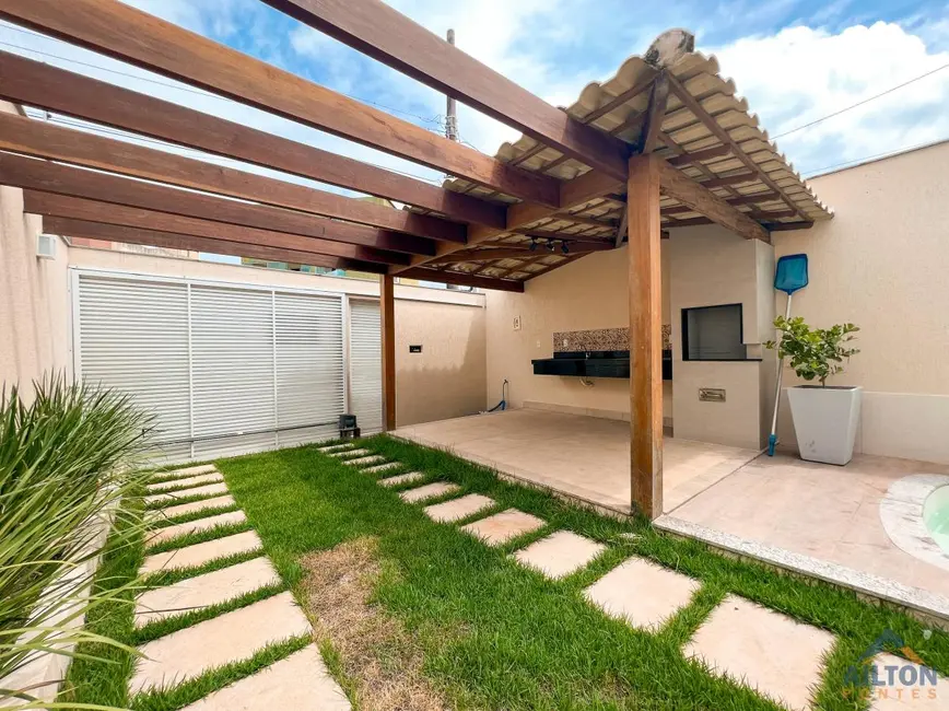 Casa com 3 quartos para alugar, 160m2 em Praia do Morro, Guarapari - ES - imagem 3 Foto 3 de Casa com 3 quartos para alugar, 160m2 em Praia do Morro, Guarapari - ES