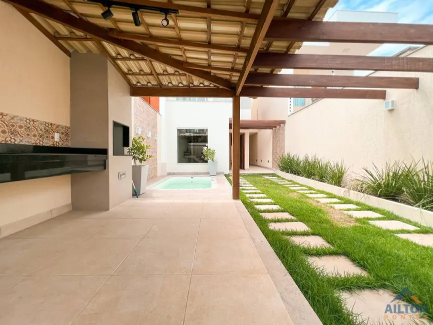 Casa com 3 quartos para alugar, 160m2 em Praia do Morro, Guarapari - ES - imagem 6 Foto 6 de Casa com 3 quartos para alugar, 160m2 em Praia do Morro, Guarapari - ES