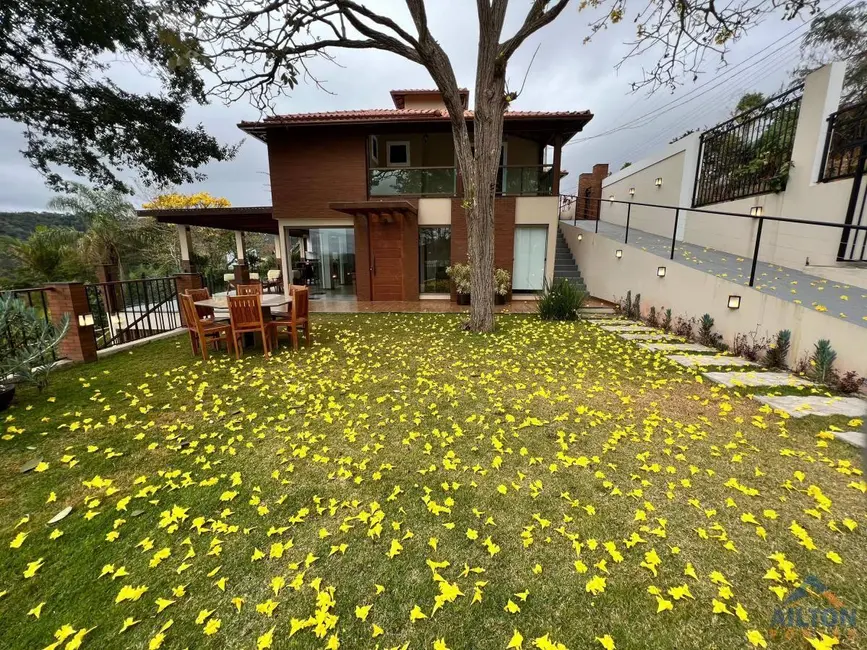 Casa com 6 quartos à venda, 400m2 em Domingos Martins - ES - imagem 3 Foto 3 de Casa com 6 quartos à venda, 400m2 em Domingos Martins - ES