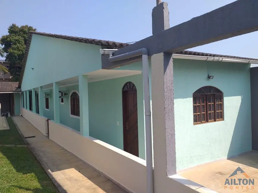 Casa com 3 quartos para alugar, 130m2 em Itapebussu, Guarapari - ES - imagem 5 Foto 5 de Casa com 3 quartos para alugar, 130m2 em Itapebussu, Guarapari - ES
