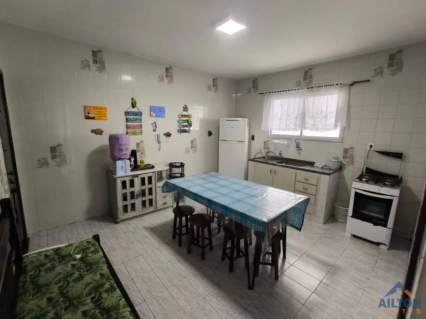 Apartamento com 3 quartos para alugar, 100m2 em Praia do Morro, Guarapari - ES - imagem 5 Foto 5 de Apartamento com 3 quartos para alugar, 100m2 em Praia do Morro, Guarapari - ES