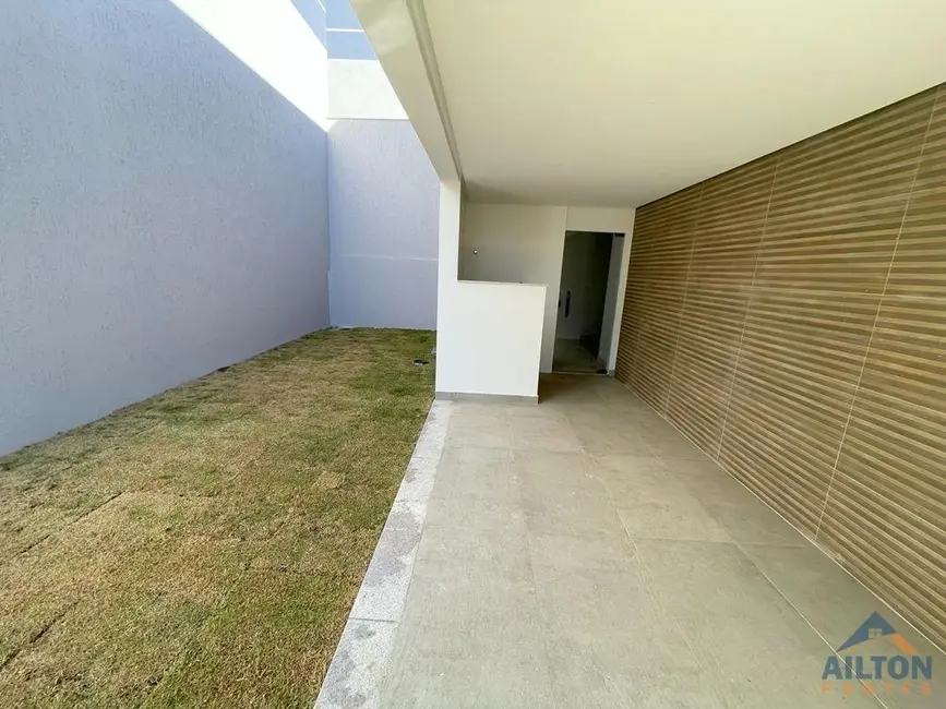 Casa com 3 quartos à venda, 136m2 em Santa Mônica, Guarapari - ES - imagem 3 Foto 3 de Casa com 3 quartos à venda, 136m2 em Santa Mônica, Guarapari - ES
