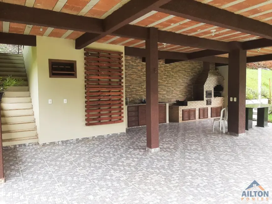 Casa com 3 quartos para alugar, 200m2 em Buenos Aires, Guarapari - ES - imagem 8 Foto 8 de Casa com 3 quartos para alugar, 200m2 em Buenos Aires, Guarapari - ES