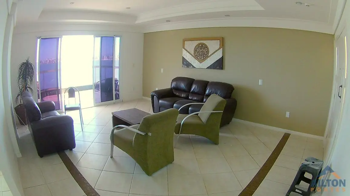 Apartamento com 4 quartos para alugar, 220m2 em Praia do Morro, Guarapari - ES - imagem 7 Foto 7 de Apartamento com 4 quartos para alugar, 220m2 em Praia do Morro, Guarapari - ES