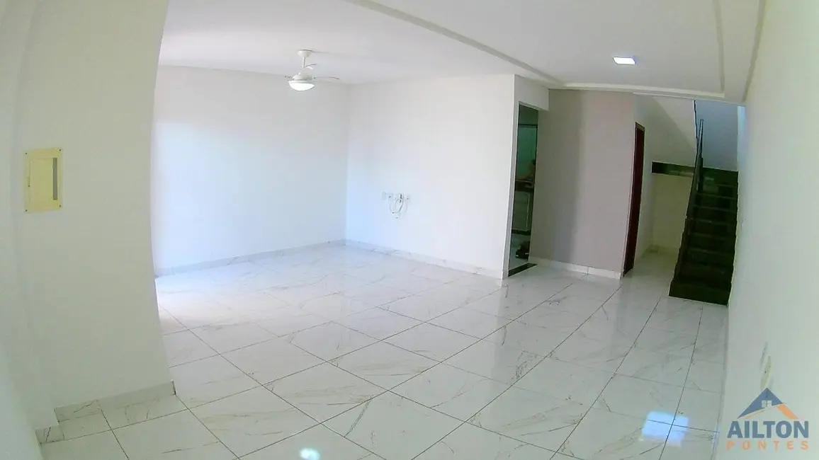 Casa com 3 quartos para alugar, 160m2 em São José, Guarapari - ES - imagem 6 Foto 6 de Casa com 3 quartos para alugar, 160m2 em São José, Guarapari - ES