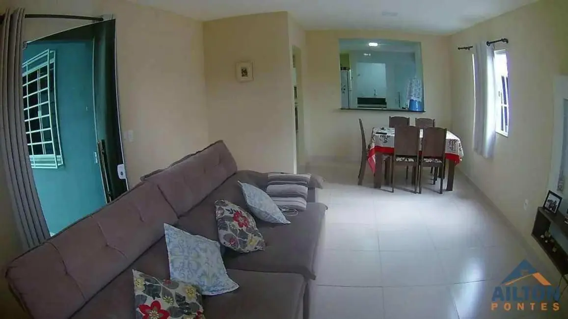 Foto 2 de Casa com 2 quartos à venda, 90m2 em Ipiranga, Guarapari - ES