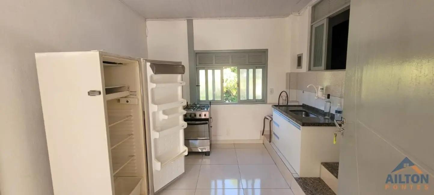Apartamento com 2 quartos para alugar, 60m2 em Aeroporto, Guarapari - ES - imagem 4 Foto 4 de Apartamento com 2 quartos para alugar, 60m2 em Aeroporto, Guarapari - ES