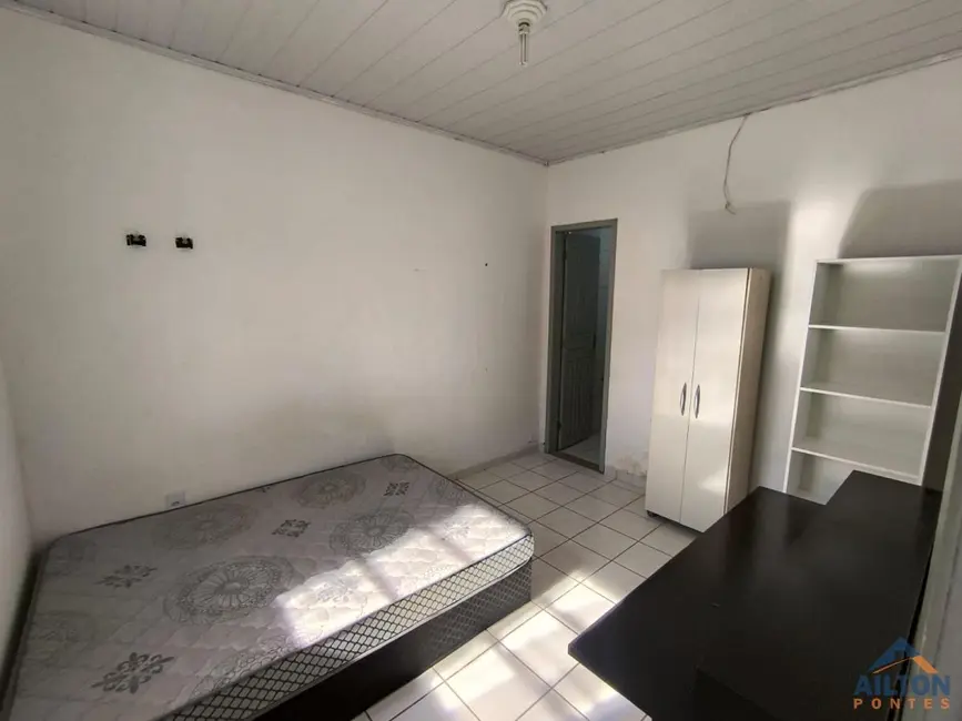 Foto 2 de Kitnet com 1 quarto para alugar, 45m2 em Itapebussu, Guarapari - ES