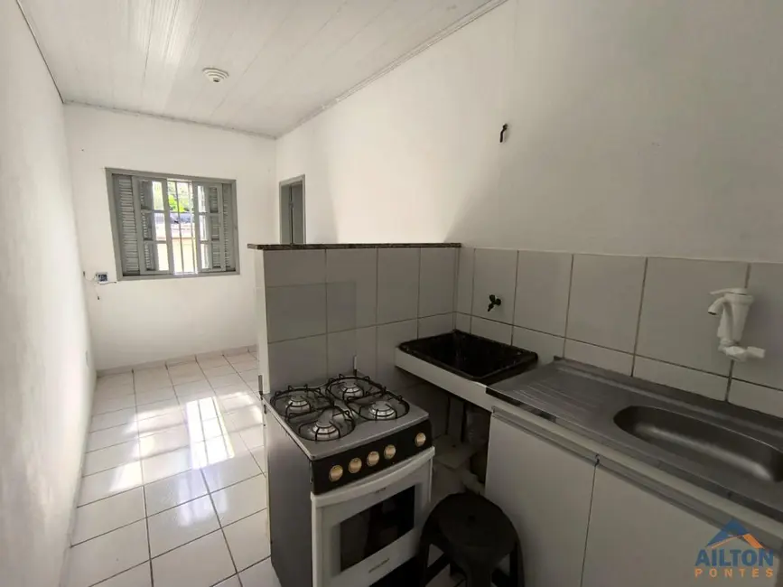 Kitnet com 1 quarto para alugar, 45m2 em Itapebussu, Guarapari - ES - imagem 4 Foto 4 de Kitnet com 1 quarto para alugar, 45m2 em Itapebussu, Guarapari - ES