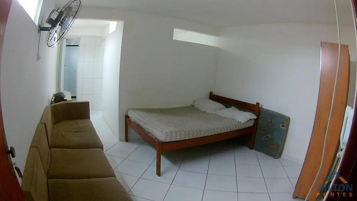 Foto 1 de Kitnet com 1 quarto para alugar, 45m2 em Muquiçaba, Guarapari - ES