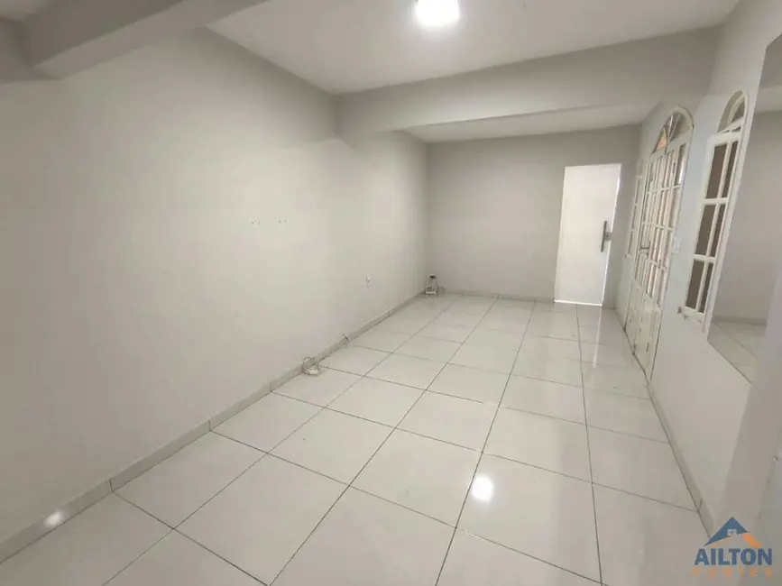 Foto 2 de Casa com 2 quartos para alugar, 65m2 em Muquiçaba, Guarapari - ES