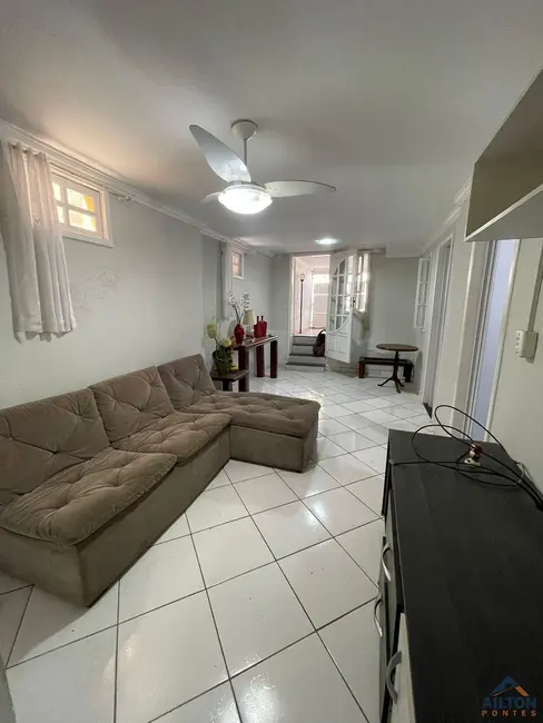 Casa com 2 quartos para alugar, 60m2 em Lagoa Funda, Guarapari - ES - imagem 2 Foto 2 de Casa com 2 quartos para alugar, 60m2 em Lagoa Funda, Guarapari - ES