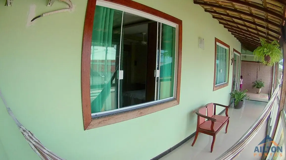 Casa com 4 quartos para alugar, 180m2 em Perocão, Guarapari - ES - imagem 2 Foto 2 de Casa com 4 quartos para alugar, 180m2 em Perocão, Guarapari - ES