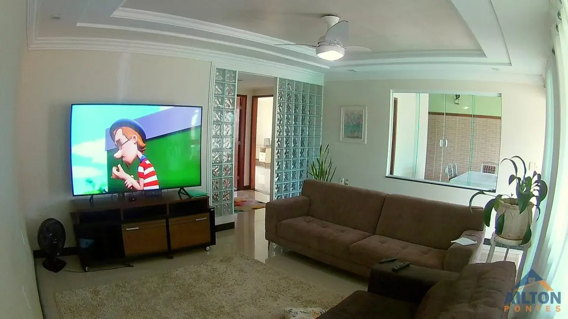 Casa com 4 quartos para alugar, 180m2 em Perocão, Guarapari - ES - imagem 9 Foto 9 de Casa com 4 quartos para alugar, 180m2 em Perocão, Guarapari - ES