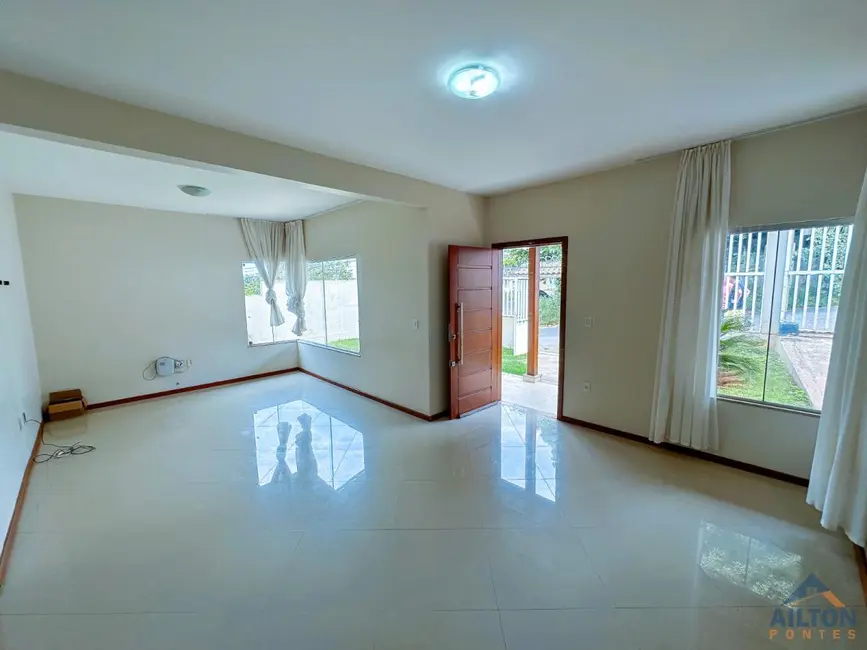 Foto 4 de Casa com 3 quartos à venda, 410m2 em Sol Nascente, Guarapari - ES