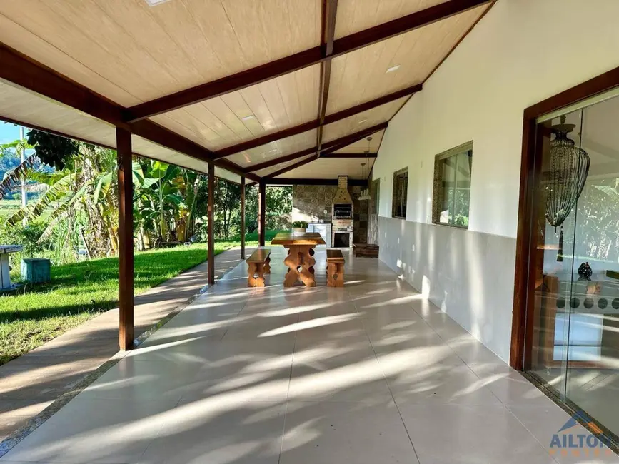 Foto 7 de Chácara com 4 quartos à venda, 170m2 em Anchieta - ES