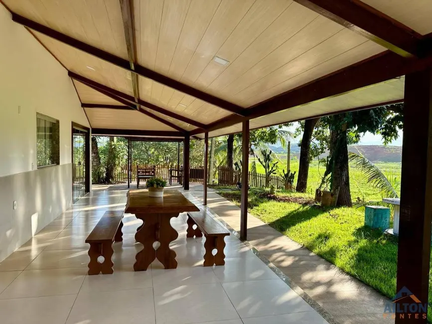 Foto 3 de Chácara com 4 quartos à venda, 170m2 em Anchieta - ES