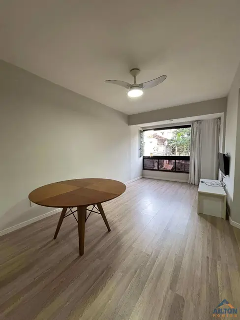 Foto 1 de Apartamento com 2 quartos para alugar, 70m2 em Centro, Guarapari - ES