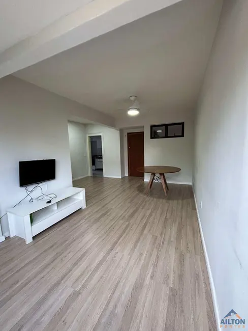 Foto 3 de Apartamento com 2 quartos para alugar, 70m2 em Centro, Guarapari - ES