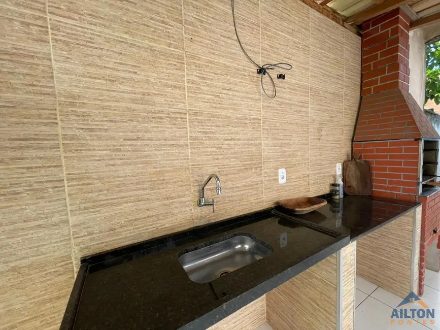 Casa com 3 quartos para alugar, 100m2 em Itapebussu, Guarapari - ES - imagem 2 Foto 2 de Casa com 3 quartos para alugar, 100m2 em Itapebussu, Guarapari - ES