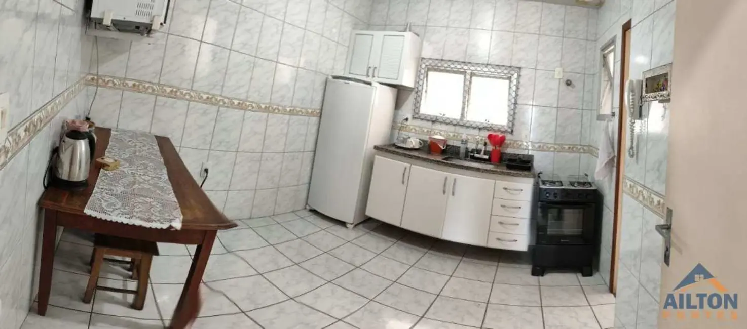 Apartamento com 1 quarto para alugar, 55m2 em Centro, Guarapari - ES - imagem 3 Foto 3 de Apartamento com 1 quarto para alugar, 55m2 em Centro, Guarapari - ES