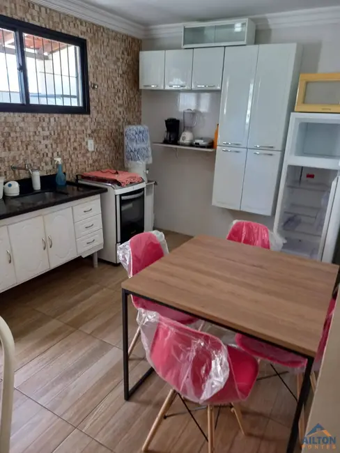 Apartamento com 2 quartos para alugar, 100m2 em Praia do Morro, Guarapari - ES - imagem 4 Foto 4 de Apartamento com 2 quartos para alugar, 100m2 em Praia do Morro, Guarapari - ES