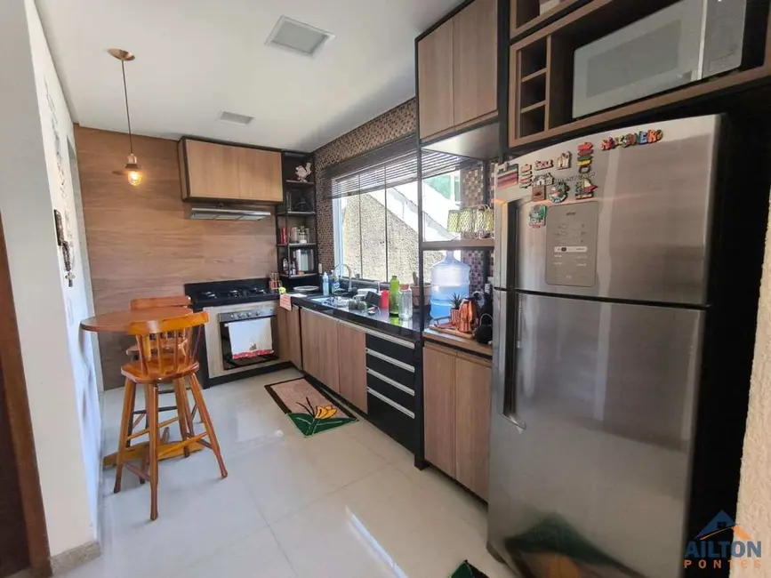 Foto 4 de Casa com 3 quartos à venda, 120m2 em Olaria, Guarapari - ES