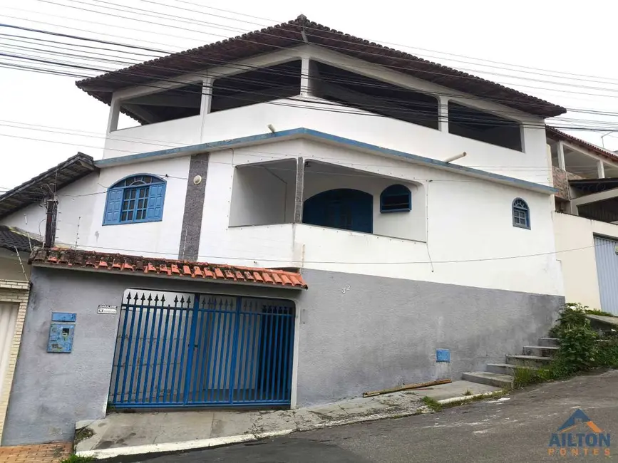 Casa com 3 quartos para alugar, 180m2 em Muquiçaba, Guarapari - ES - imagem 1 Foto 1 de Casa com 3 quartos para alugar, 180m2 em Muquiçaba, Guarapari - ES
