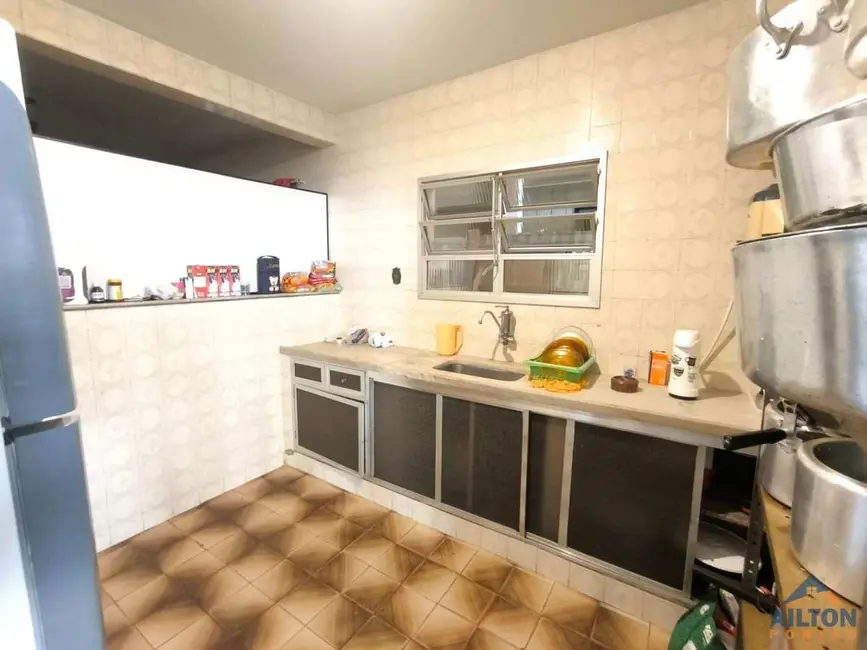 Foto 8 de Casa com 12 quartos para alugar, 180m2 em Muquiçaba, Guarapari - ES
