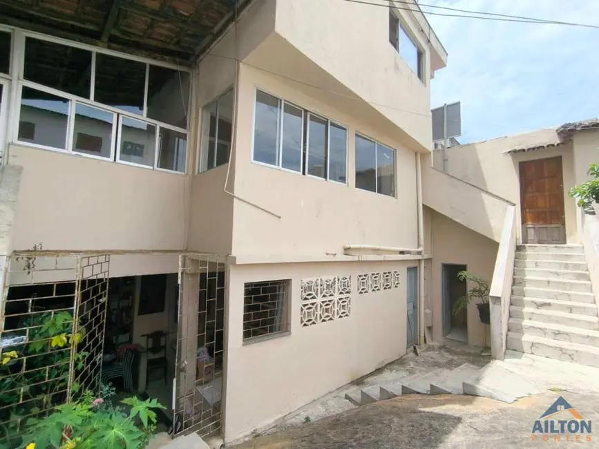Foto 1 de Casa com 12 quartos para alugar, 180m2 em Muquiçaba, Guarapari - ES