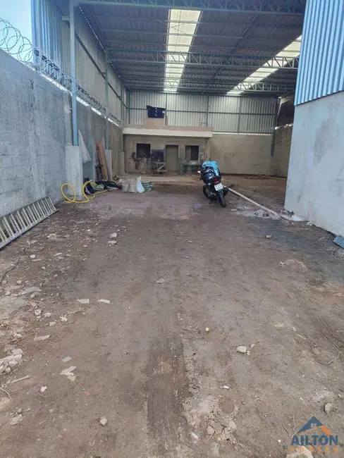 Armazém / Galpão para alugar, 360m2 em Praia do Morro, Guarapari - ES - imagem 2 Foto 2 de Armazém / Galpão para alugar, 360m2 em Praia do Morro, Guarapari - ES