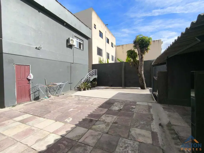 Casa com 5 quartos para alugar, 120m2 em Itapebussu, Guarapari - ES - imagem 3 Foto 3 de Casa com 5 quartos para alugar, 120m2 em Itapebussu, Guarapari - ES