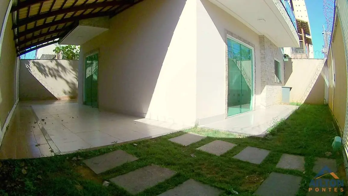 Casa com 3 quartos para alugar, 155m2 em Praia do Morro, Guarapari - ES - imagem 5 Foto 5 de Casa com 3 quartos para alugar, 155m2 em Praia do Morro, Guarapari - ES