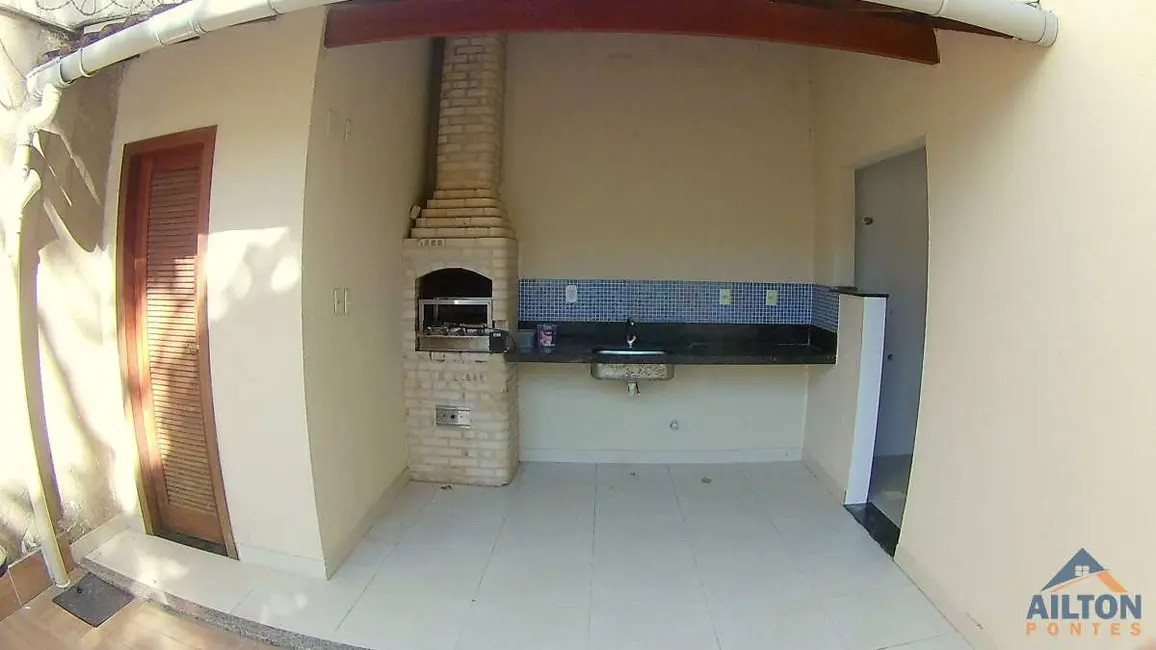 Casa com 3 quartos para alugar, 155m2 em Praia do Morro, Guarapari - ES - imagem 3 Foto 3 de Casa com 3 quartos para alugar, 155m2 em Praia do Morro, Guarapari - ES