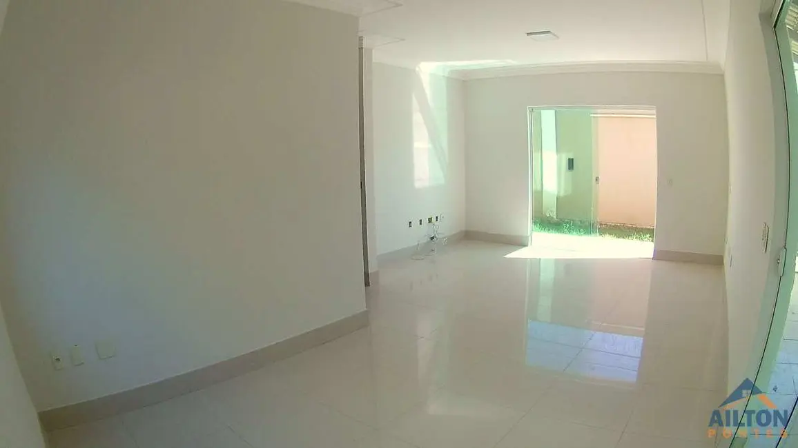 Casa com 3 quartos para alugar, 155m2 em Praia do Morro, Guarapari - ES - imagem 9 Foto 9 de Casa com 3 quartos para alugar, 155m2 em Praia do Morro, Guarapari - ES