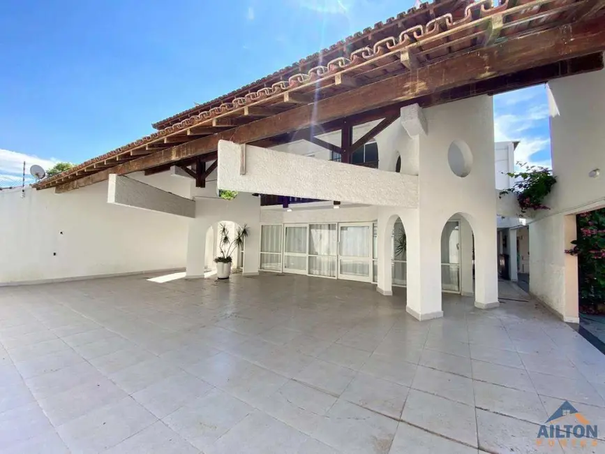 Foto 1 de Casa com 5 quartos para alugar, 700m2 em Ipiranga, Guarapari - ES