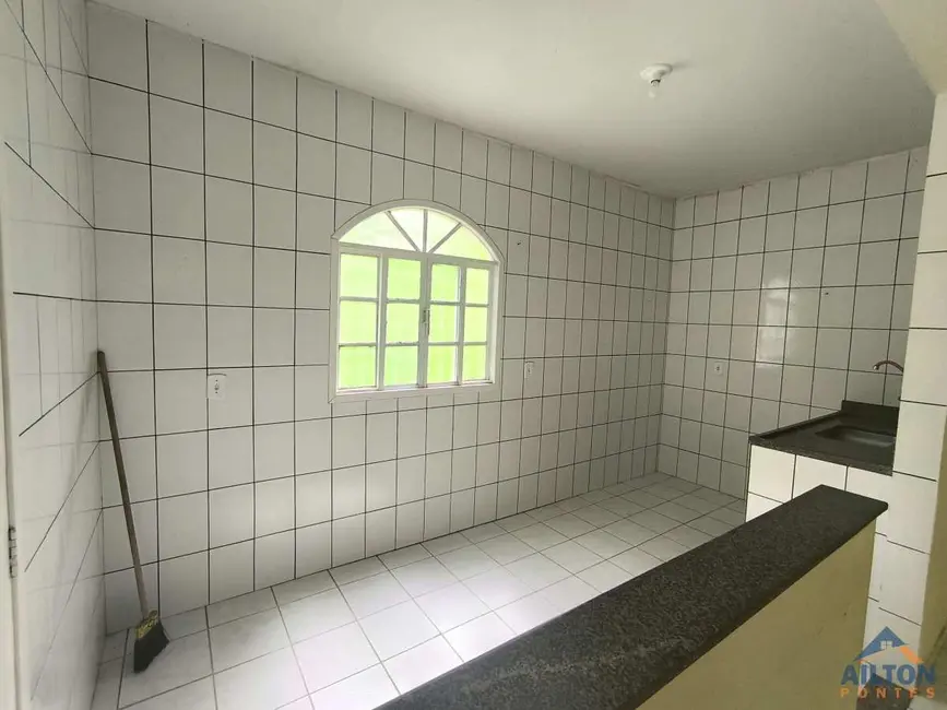 Foto 6 de Casa com 2 quartos à venda, 61m2 em Anchieta - ES