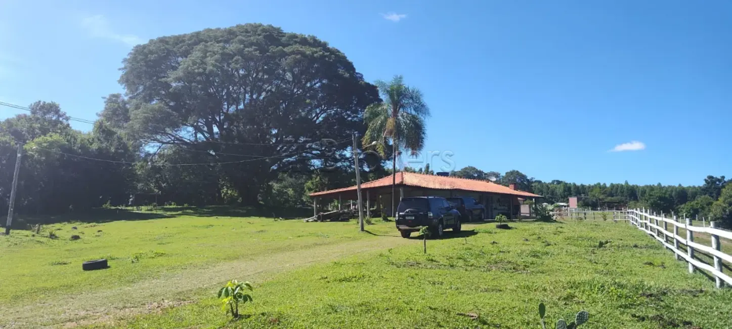 Foto 1 de Fazenda / Haras com 3 quartos à venda, 20000m2 em Sao Manuel - SP