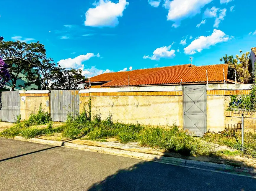 Foto 2 de Casa com 4 quartos à venda, 1024m2 em Vila Petrópolis, Atibaia - SP