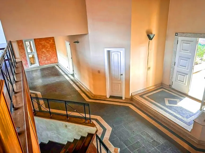 Foto 8 de Casa com 4 quartos à venda, 1024m2 em Vila Petrópolis, Atibaia - SP