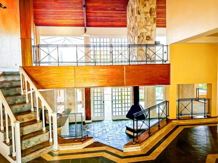 Foto 6 de Casa com 4 quartos à venda, 1024m2 em Vila Petrópolis, Atibaia - SP