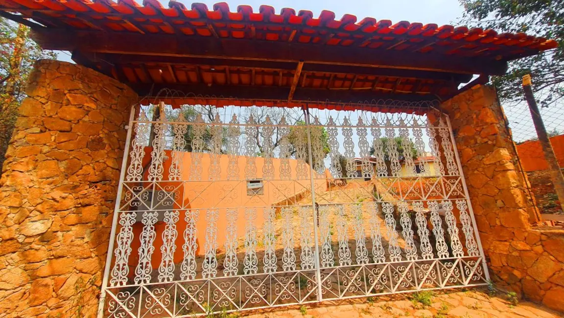 Foto 2 de Chácara com 4 quartos à venda, 750m2 em Jardim Estância Brasil, Atibaia - SP