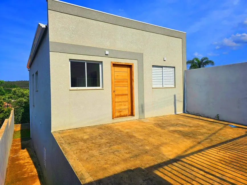 Foto 1 de Casa com 3 quartos à venda, 200m2 em Bom Jesus Dos Perdoes - SP