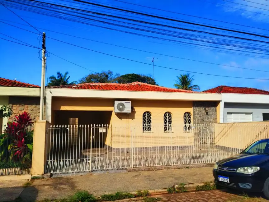 Foto 1 de Casa com 3 quartos à venda, 225m2 em Vila Thais, Atibaia - SP