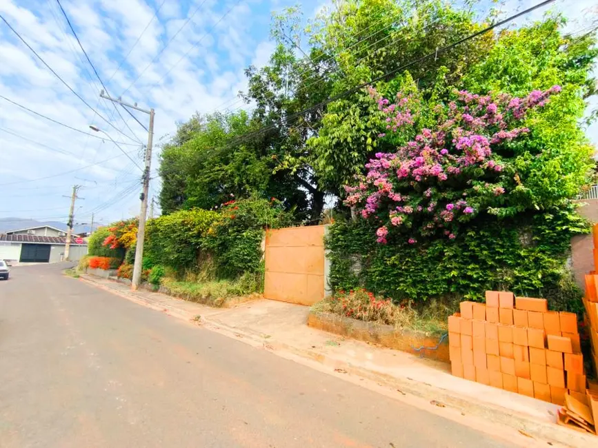 Foto 3 de Casa com 2 quartos à venda, 250m2 em Jardim Imperial, Atibaia - SP