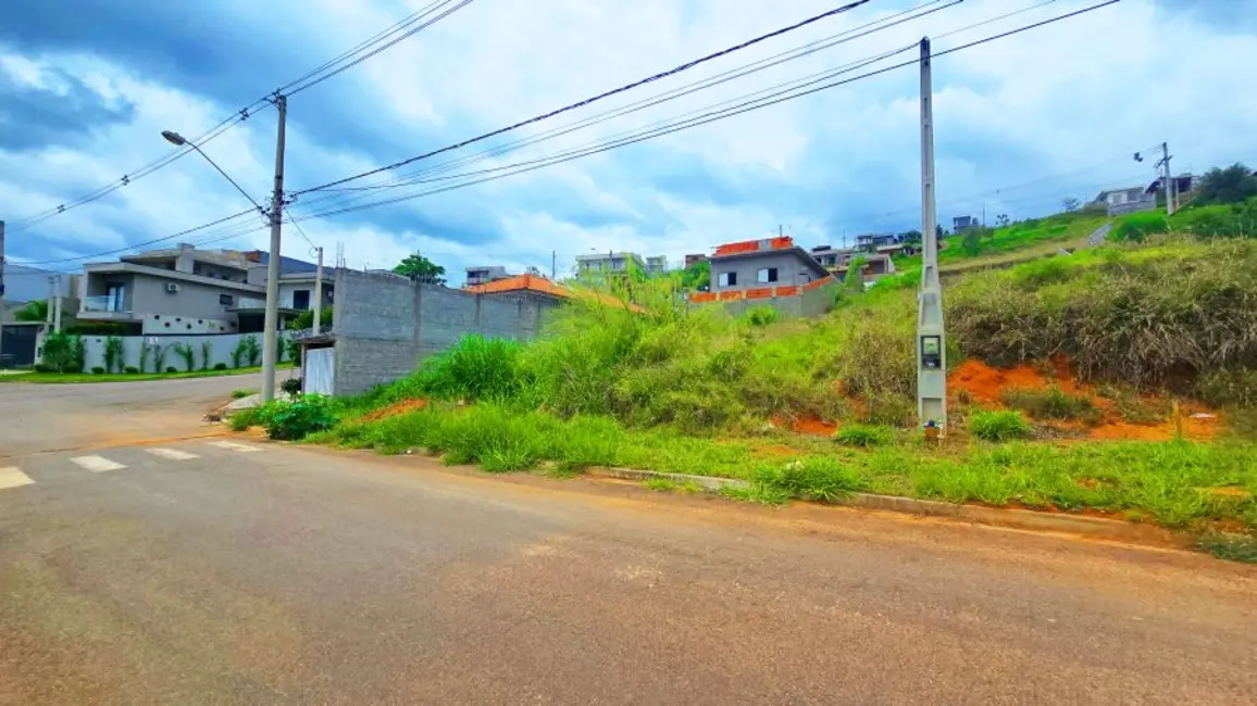 Foto 1 de Terreno / Lote à venda, 200m2 em Bom Jesus Dos Perdoes - SP