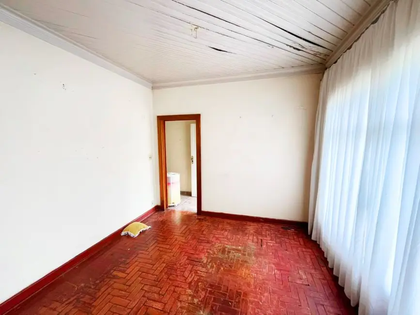 Foto 5 de Chácara com 3 quartos à venda, 2040m2 em Jardim Estância Brasil, Atibaia - SP