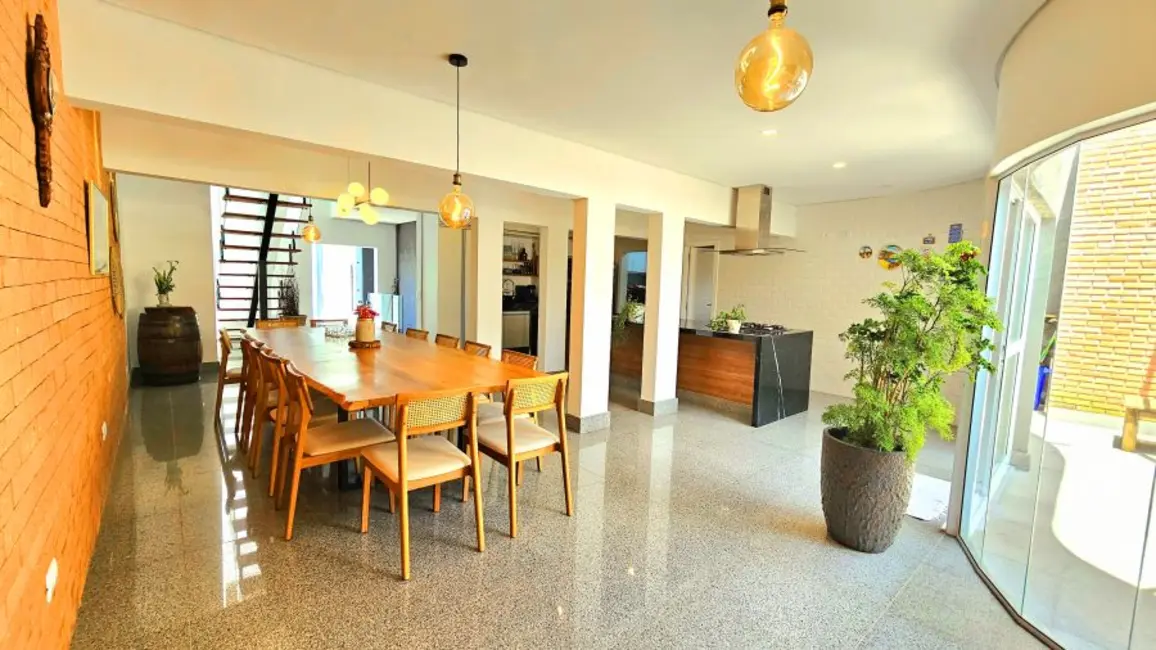 Foto 4 de Casa de Condomínio com 4 quartos à venda, 380m2 em Bom Jesus Dos Perdoes - SP